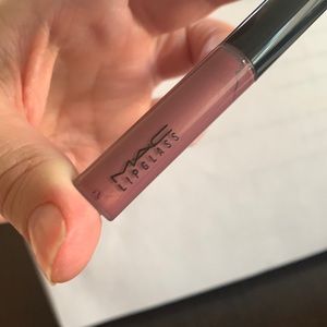 Mac lipglass in lovechild, brand new, never used